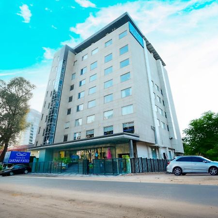 Ishaan Sarovar Portico دوغار المظهر الخارجي الصورة