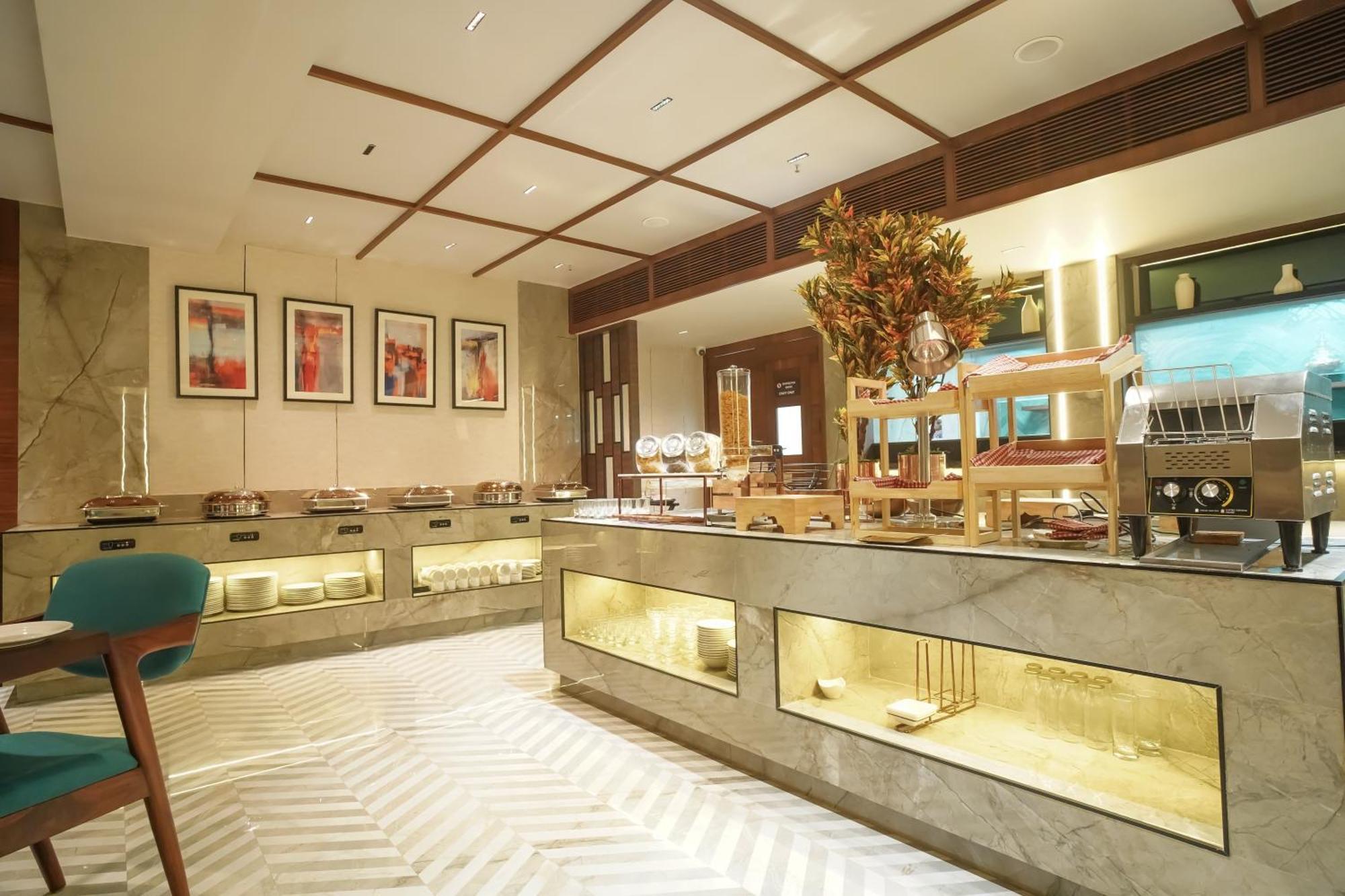 Ishaan Sarovar Portico دوغار المظهر الخارجي الصورة